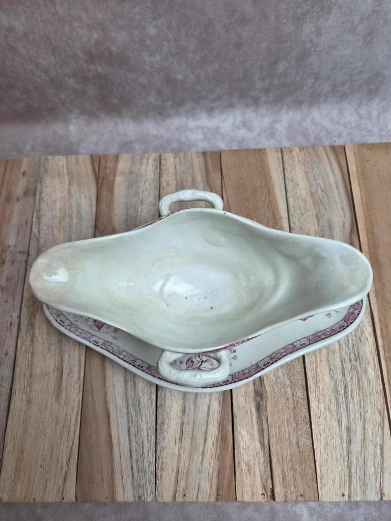 Saucière ancienne Faïencerie de Castres, Roumanie