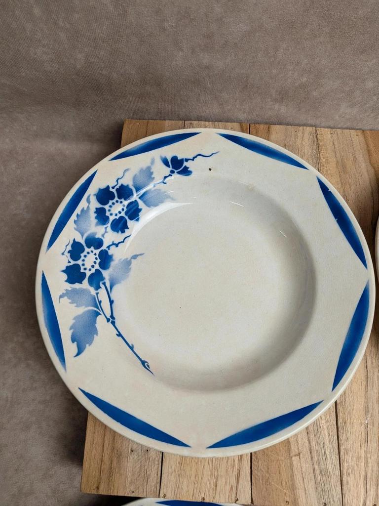 Lot de 4 assiettes Terre de fer Fp Granville – Décor bleu Art déco