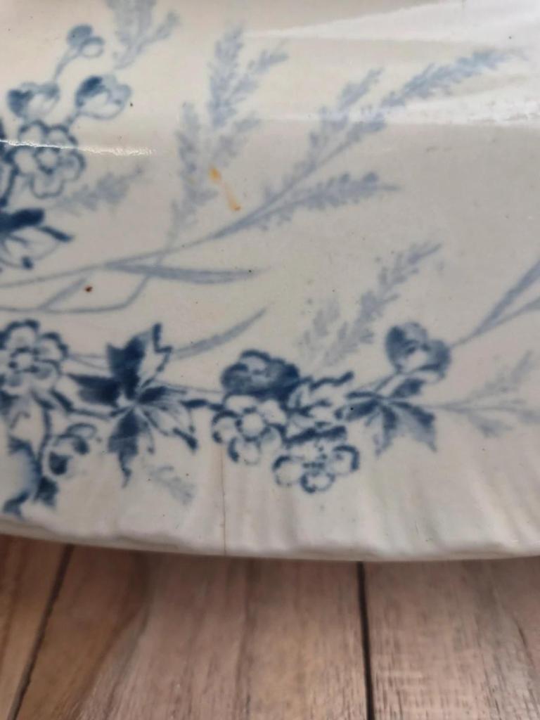 Grand plat ovale Terre de Fer Creil et Montereau Linotte – Xixe
