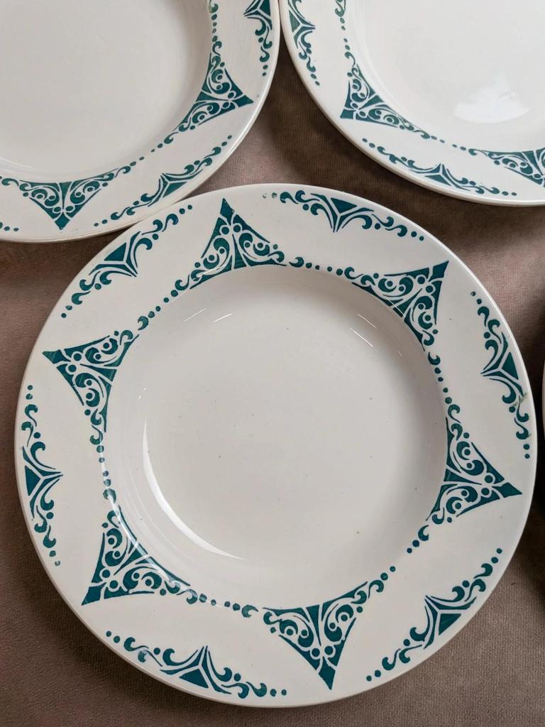 Lot de 11 assiettes creuses terre de fer Moulin des Loups Fti 22
