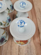 Lot de 6 coquetiers anciens en porcelaine de Paris + support bois