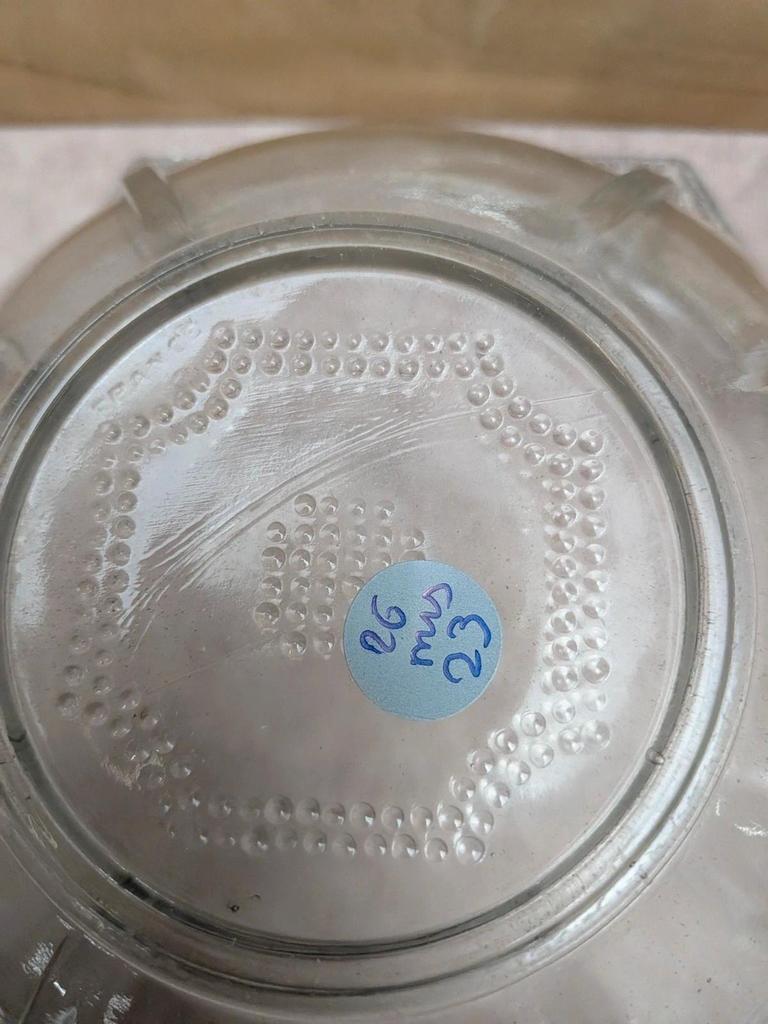Lot de 3 saladiers Art Déco en verre moulé – décor perlé