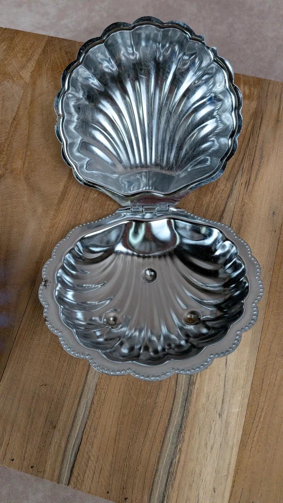 Beurrier vintage coquille en métal argenté