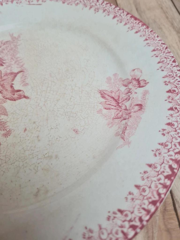 Lot de 2 assiettes à dessert anciennes Églantine Onnaing – décor rouge fleuri 🌿🍓