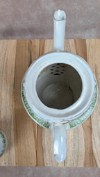 Théière anglaise ancienne en porcelaine décor vert