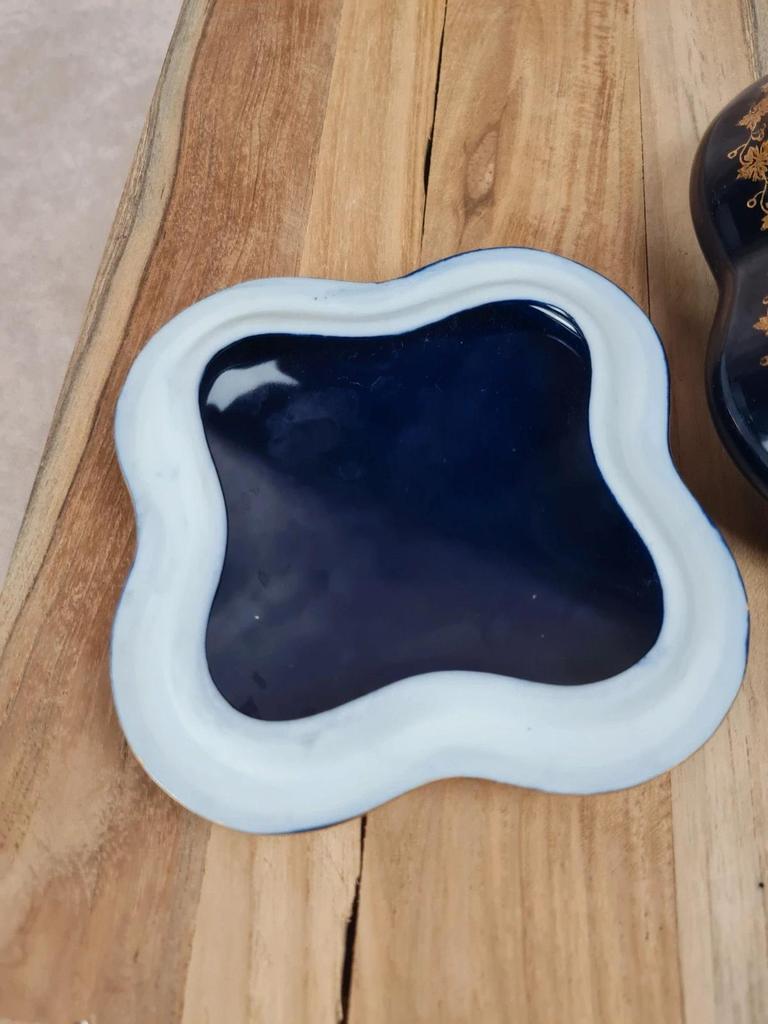 Boîte en porcelaine de Limoges bleu cobalt dorée à l’or fin 💙
