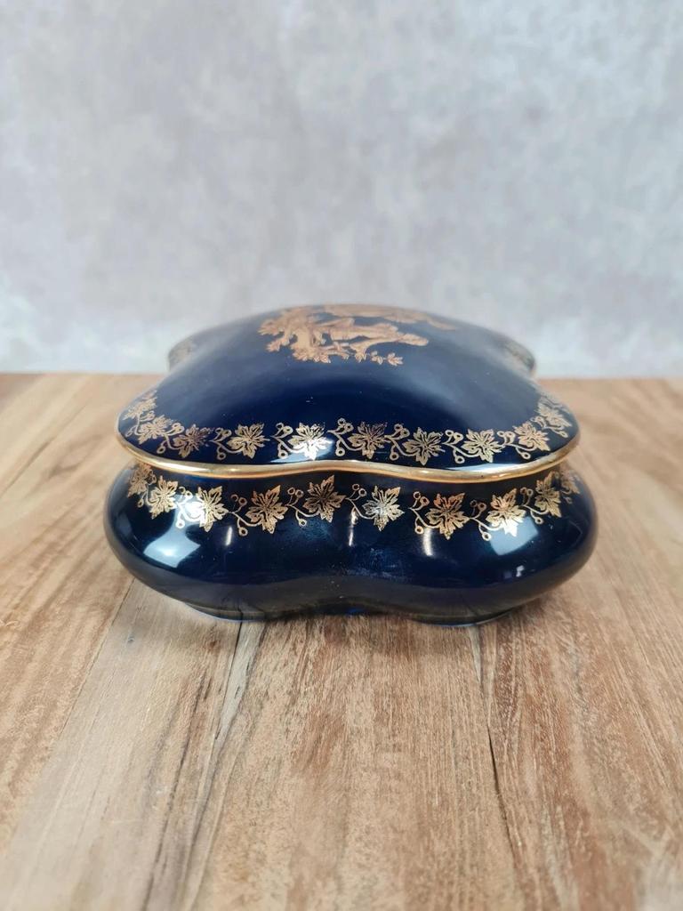 Boîte en porcelaine de Limoges bleu cobalt dorée à l’or fin 💙