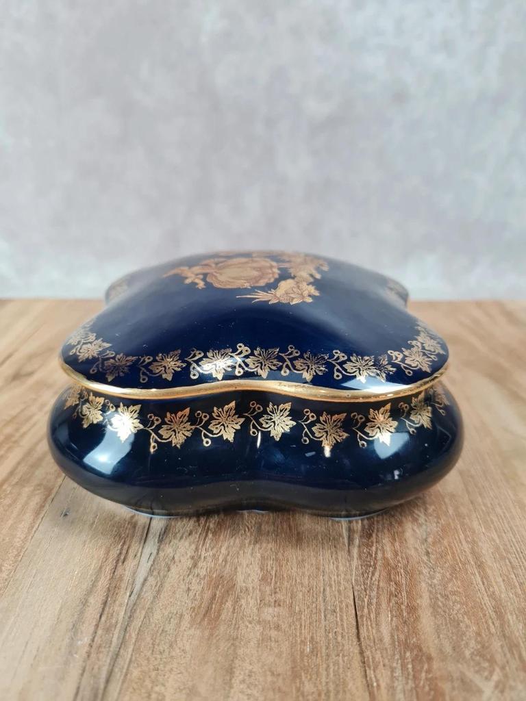 Boîte en porcelaine de Limoges bleu cobalt dorée à l’or fin 💙