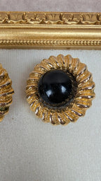 Boucles d’oreilles à clips dorées vintage –