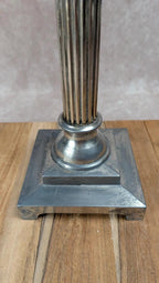 Bougeoir colonne métal argenté – Style corinthien