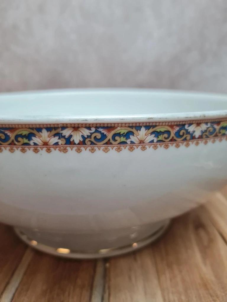 Saladier ancien porcelaine de Limoges décor frise colorée & dorure