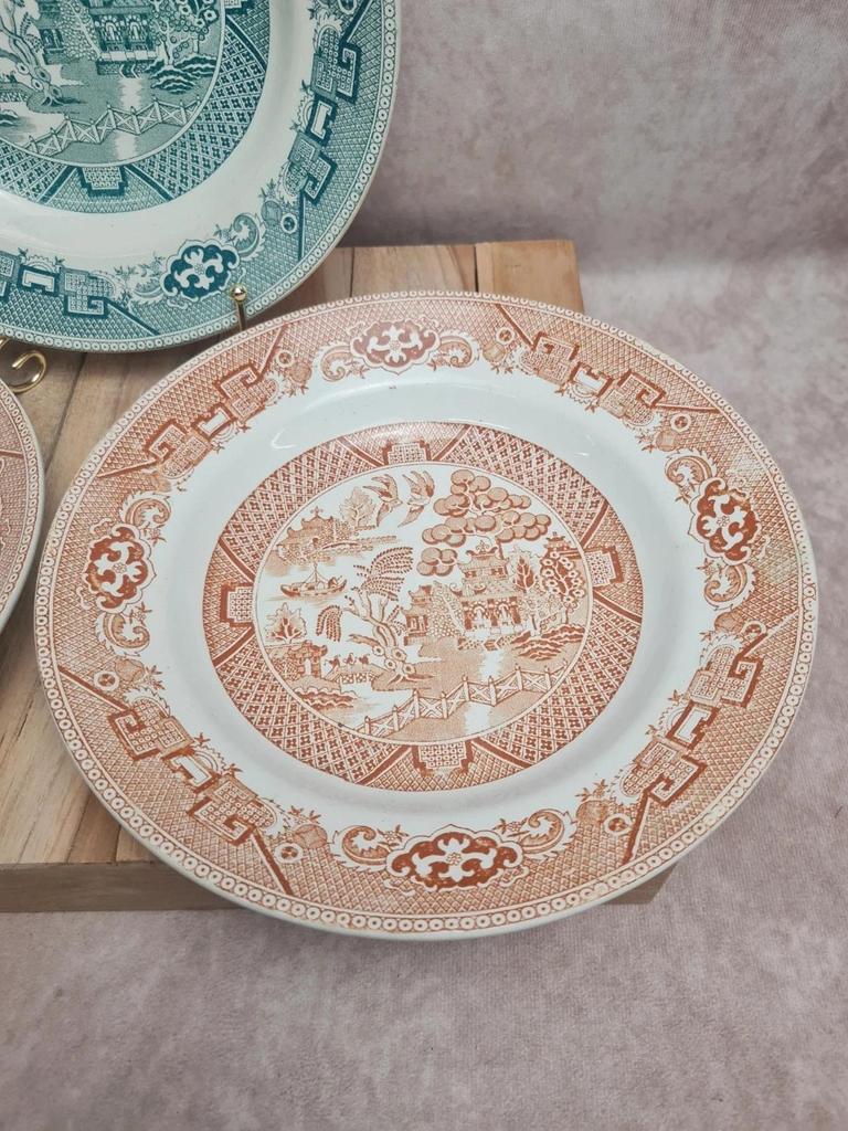 Lot 3 assiettes creuses Terre de fer Saint-amand modèle Chinois dépareillées