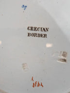 Assiette ancienne en terre de fer – Grecian Border – Faïence anglaise Xixe