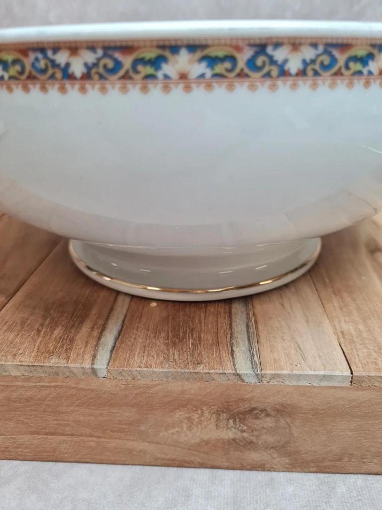 Saladier ancien porcelaine de Limoges décor frise colorée & dorure