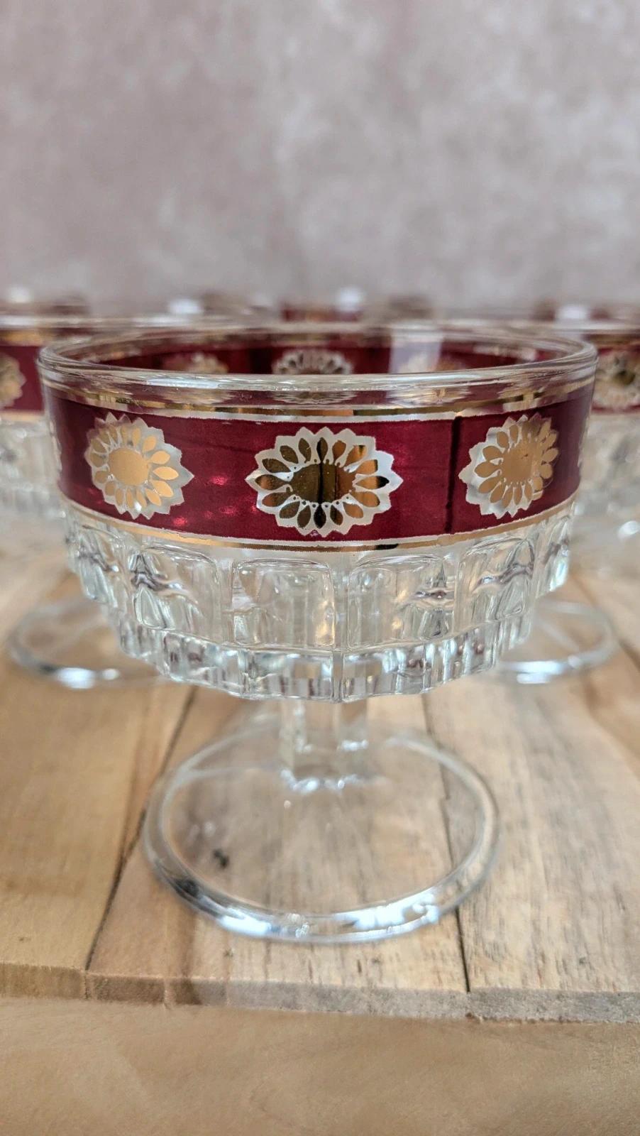 Lot de coupes italiennes vintage fuchsia & doré