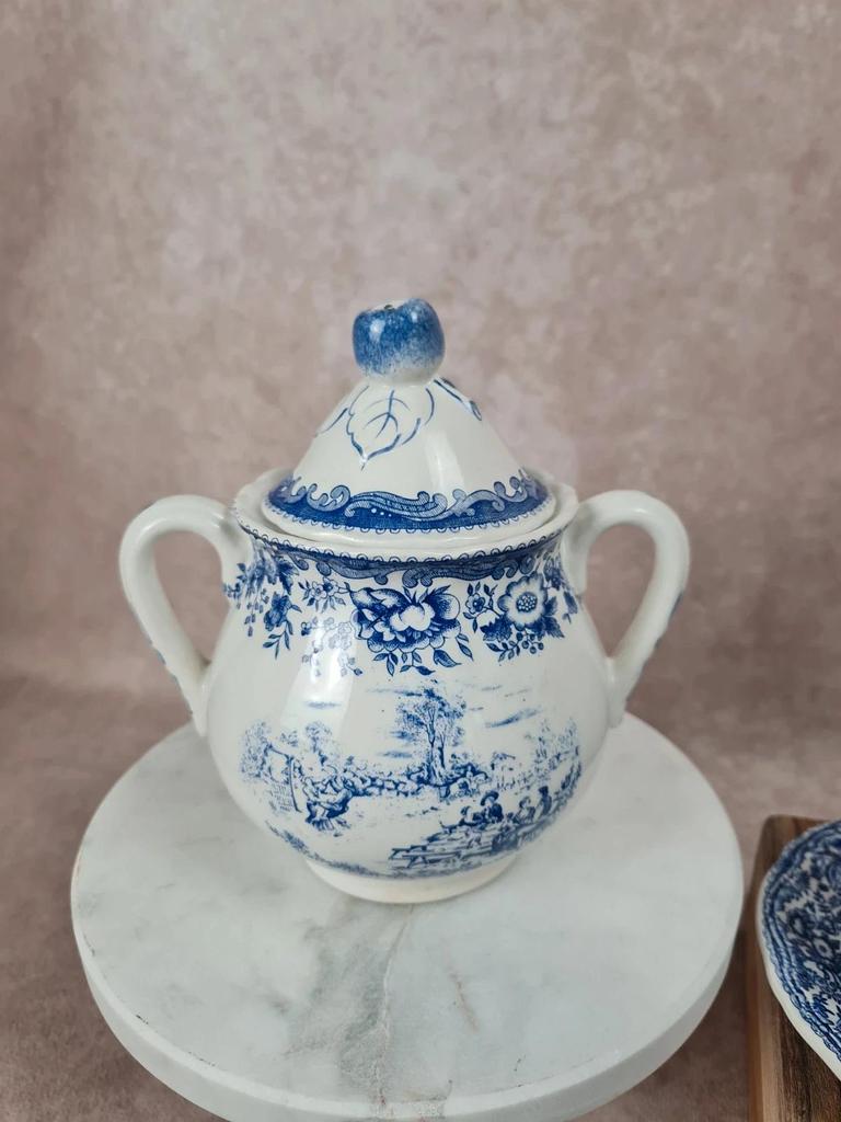 Service à café Kg Lunéville, modèle « Toile de Jouy » Grand Feu