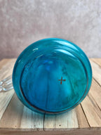 Bouteille ancienne Legras en verre bleu émaillé – décor floral Art nouveau
