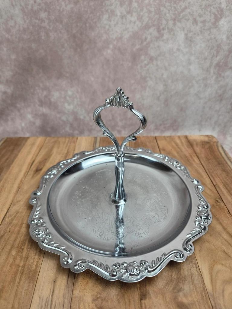 Petit présentoir rond vintage en métal chromé – style rocaille