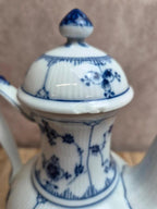 Ancienne cafetière Porzellanfabrik Kalk Eisenberg – Indischblau – début Xxe