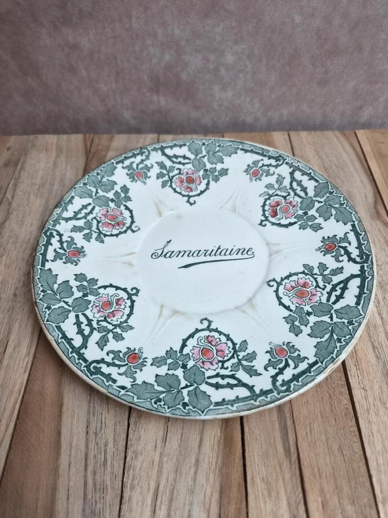 Tasse à chocolat Longwy La Samaritaine modèle Rose ancienne