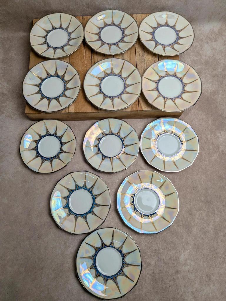 Service à café Art déco Limoges Unique signé Pailles – 27 pièces en porcelaine irisée
