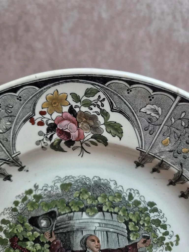 Assiette parlante polychrome Creil et Montereau – Lebeuf Milliet & Cie – Xixe