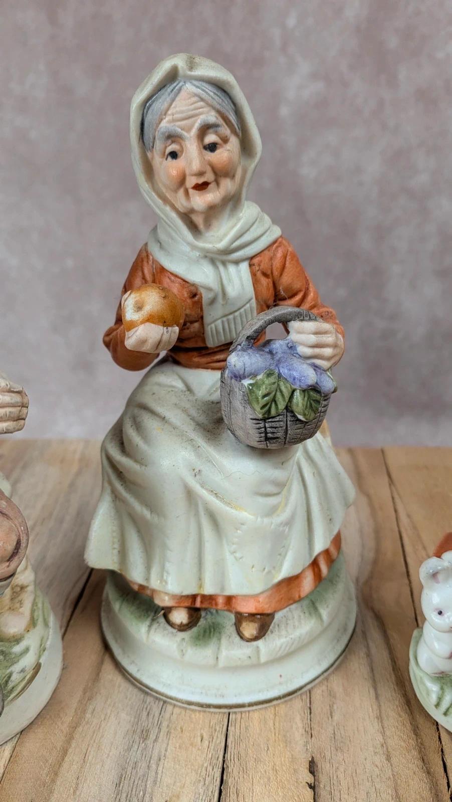 Lot 4 statuettes vintage scène champêtre personnages décoratifs