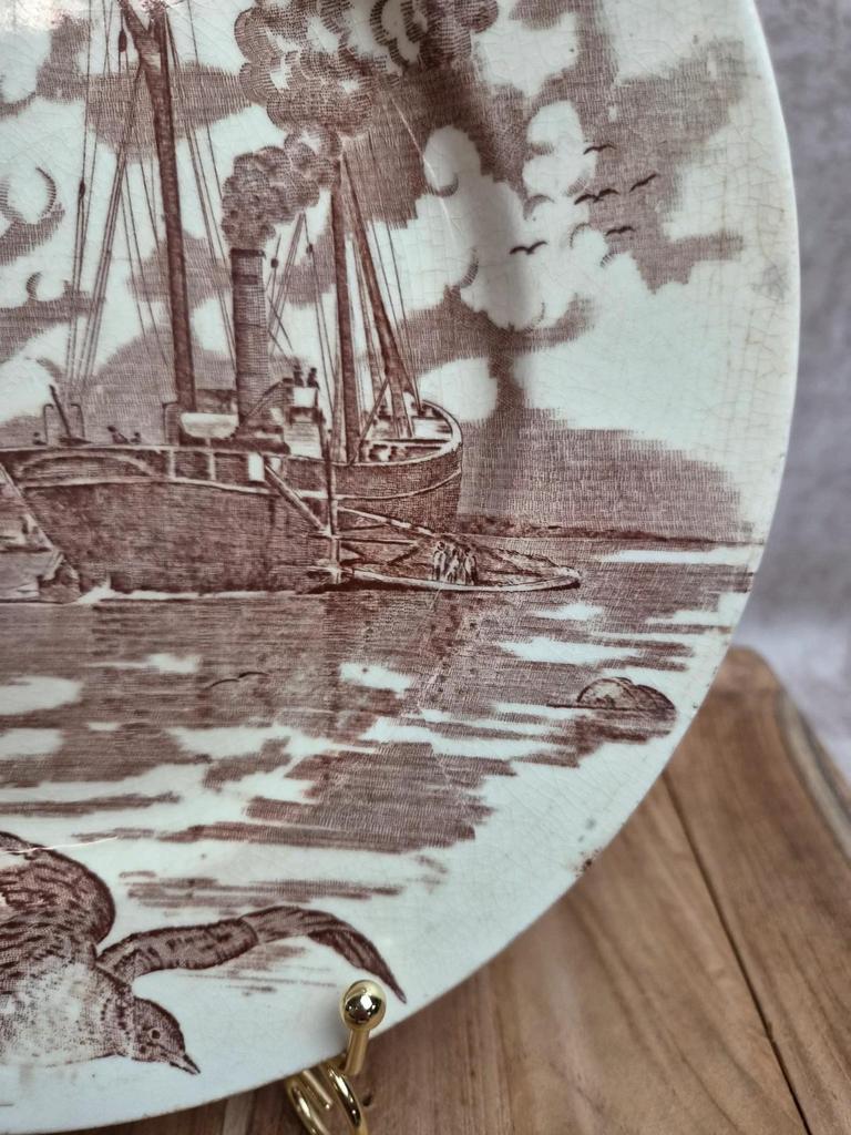 Assiette ancienne Terre de Fer Clairefontaine modèle Marine