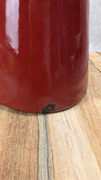 Cafetière ancienne en tôle émaillée rouge