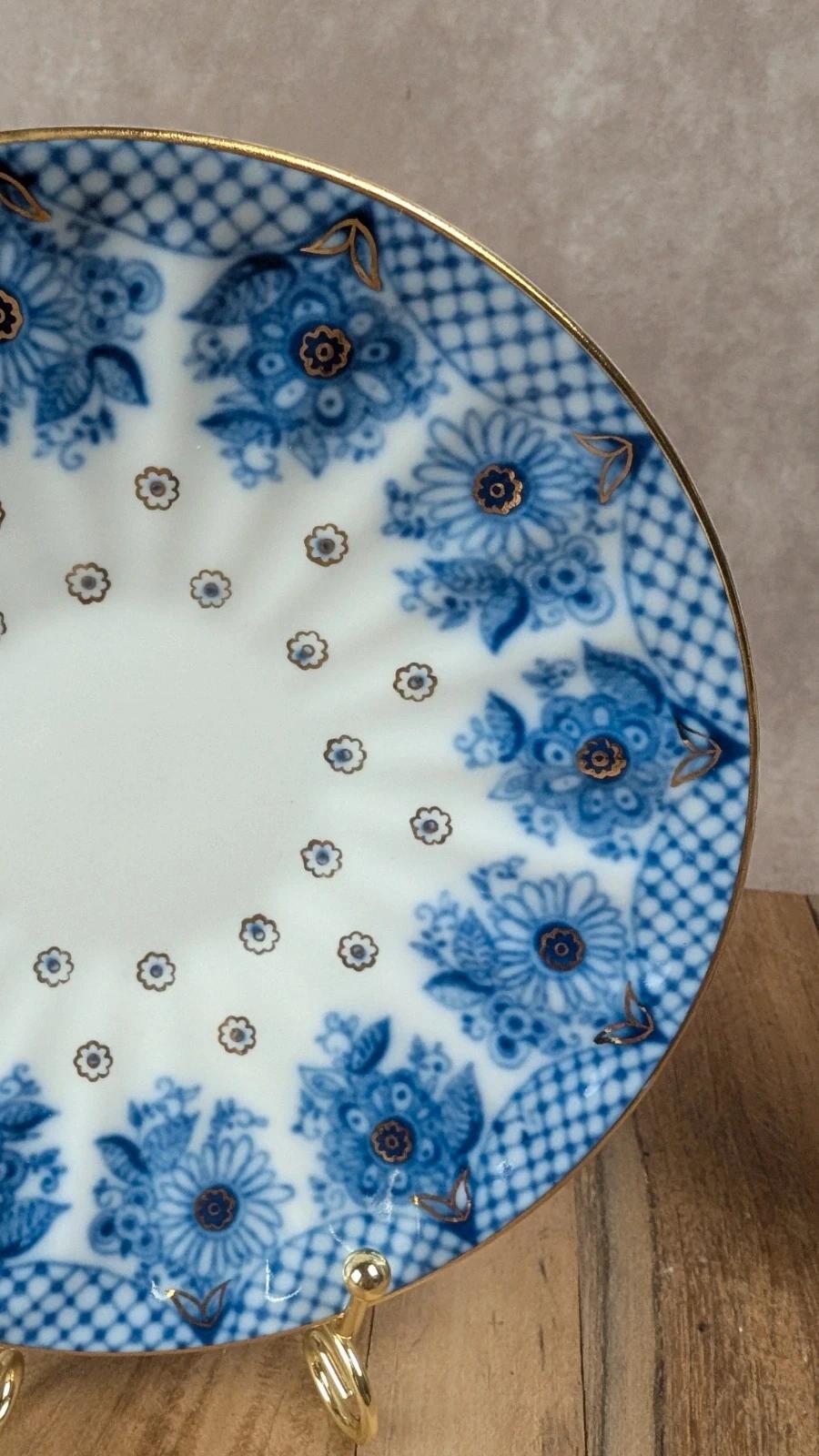 Paire de sous-tasses vintage porcelaine soviétique