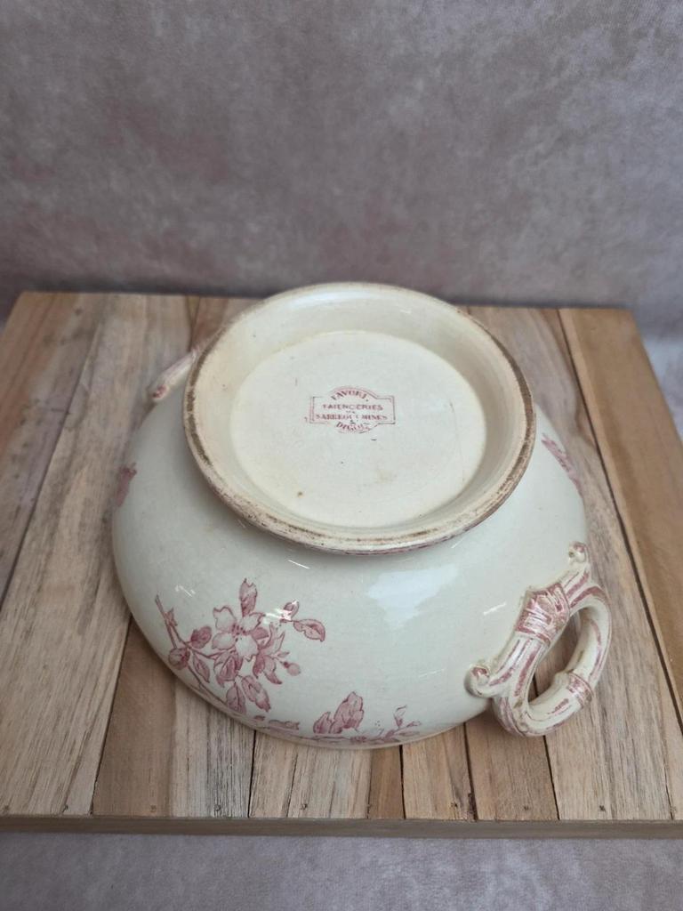 Petite soupière ancienne Sarreguemines modèle Favori rose – Terre de fer