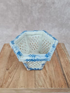 Cache-pot ajouré hexagonal en porcelaine bleue et blanche – style chinois Xixᵉ/xxᵉ