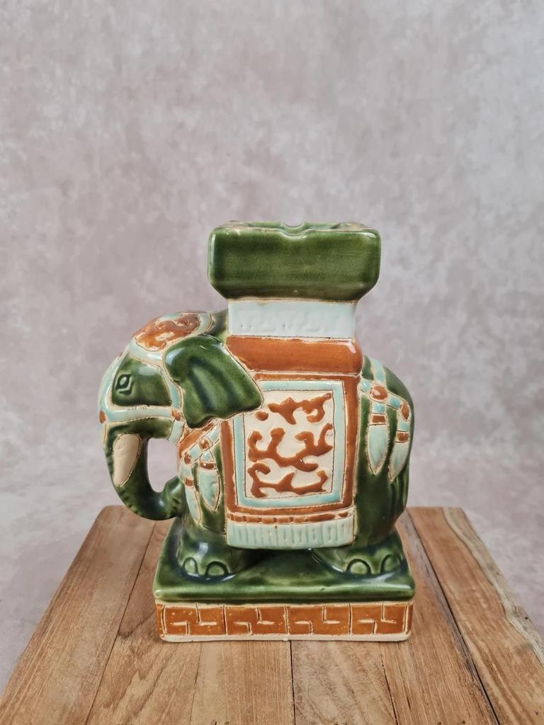 🐘 Cendrier éléphant en céramique émaillée vert et ocre – style asiatique vintage