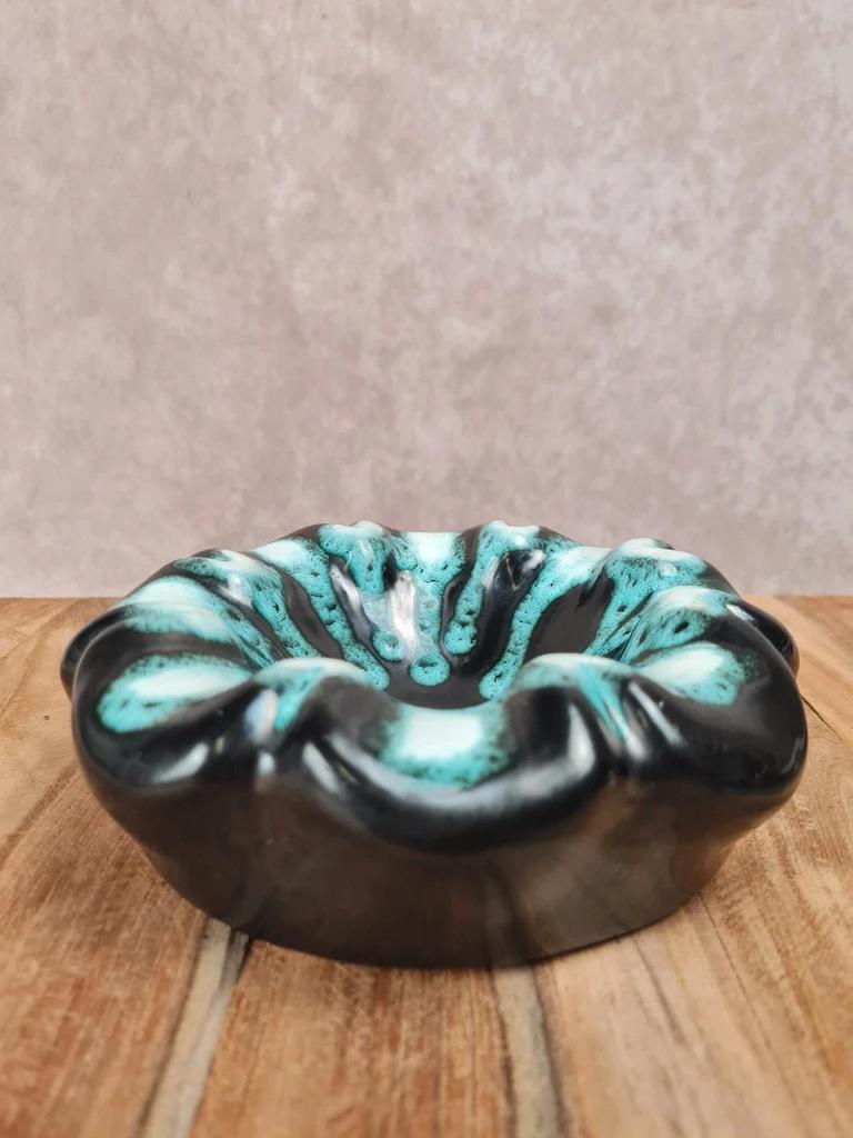 Cendrier vintage signé Vallauris – émaillé turquoise et noir 🖤💦