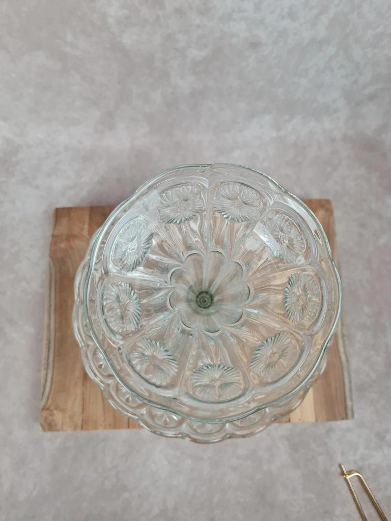 Centre de table ancien en verre moulé et métal argenté