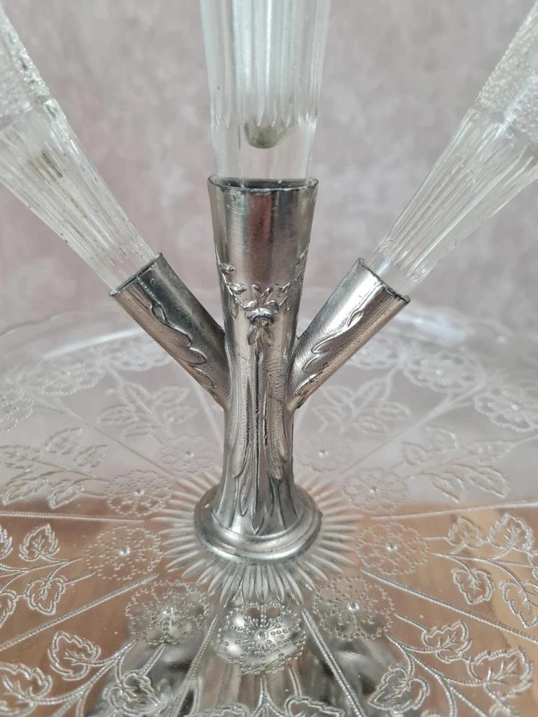 Centre de table ancien Epergne à 3 cornets en verre pressé & métal argenté 🌿💐