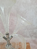 Centre de table ancien Epergne à 3 cornets en verre pressé & métal argenté 🌿💐