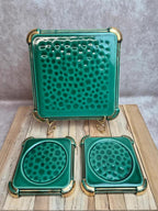 Ensemble Poët-laval dessous de plat et 2 dessous de bouteille céramique verte vintage