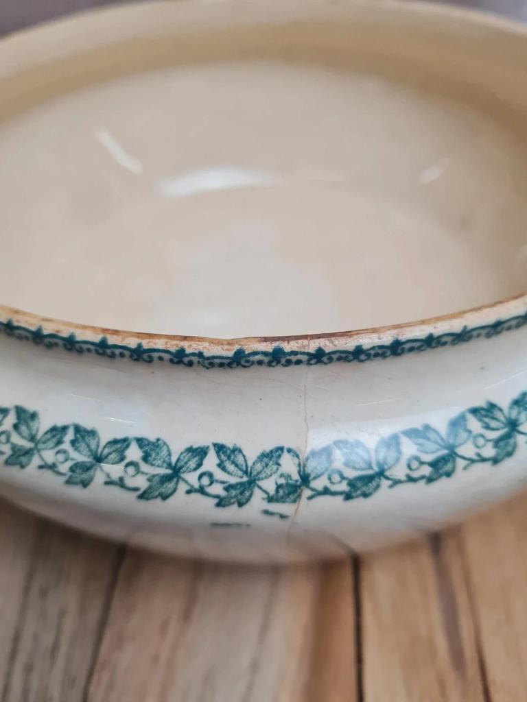 Soupière ancienne Longwy modèle Mireille 🌿 Terre de fer verte – charme authentique