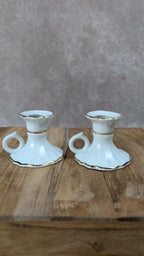 Charmant duo de bougeoirs anciens en porcelaine – Filet doré fait main