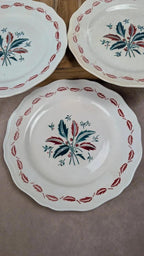 Charmant lot de 5 assiettes plates anciennes L’amandinoise – modèle Auvergne