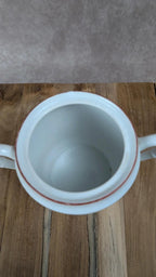 Charmant service à thé ancien fleuri en porcelaine fine