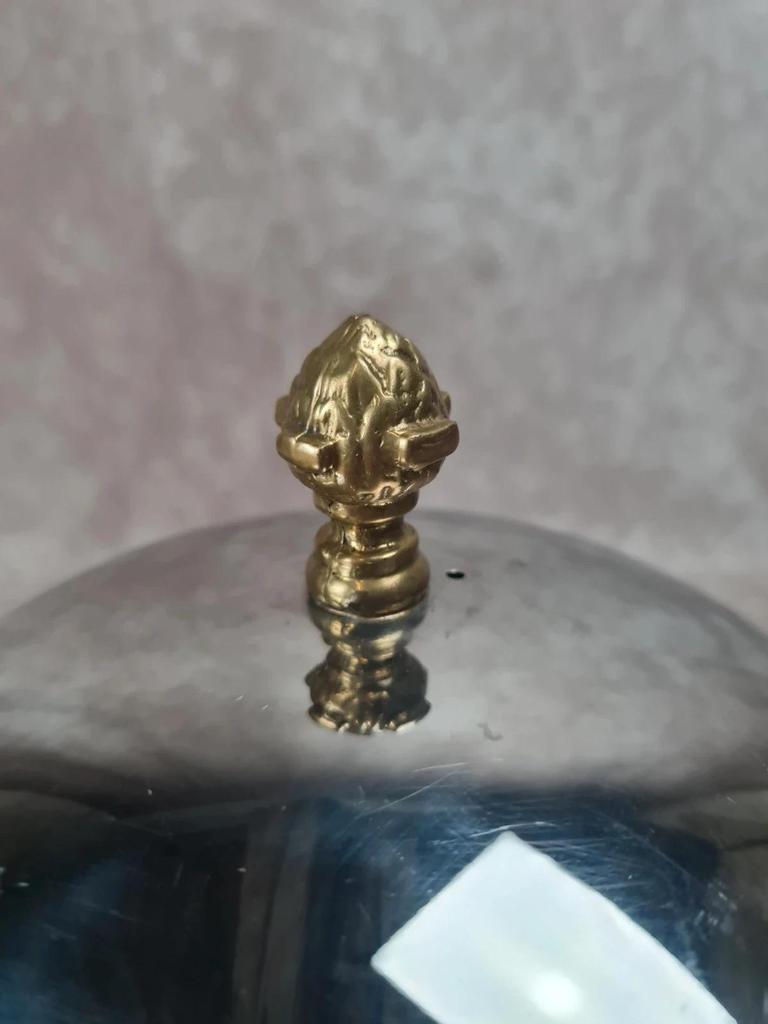 Cloche de service en inox – bouton décoratif doré