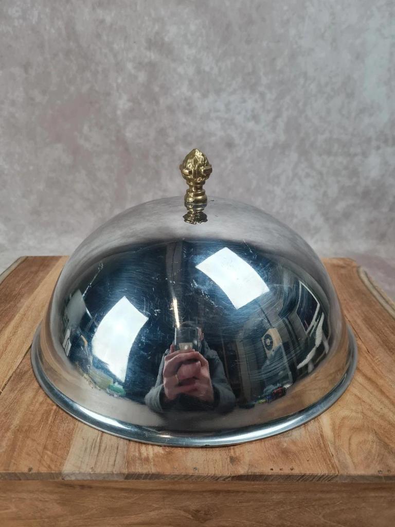 Cloche de service en inox – bouton décoratif doré