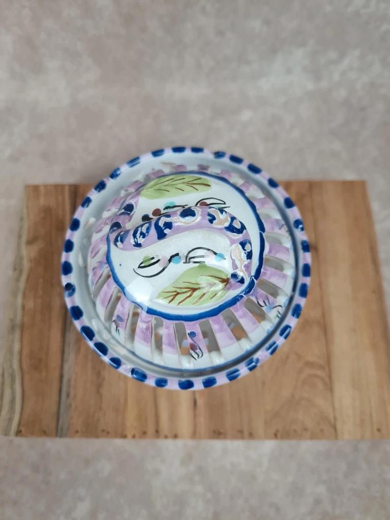 🍇 Coupe ajourée vintage en faïence – décor fleuri fait main 🎨