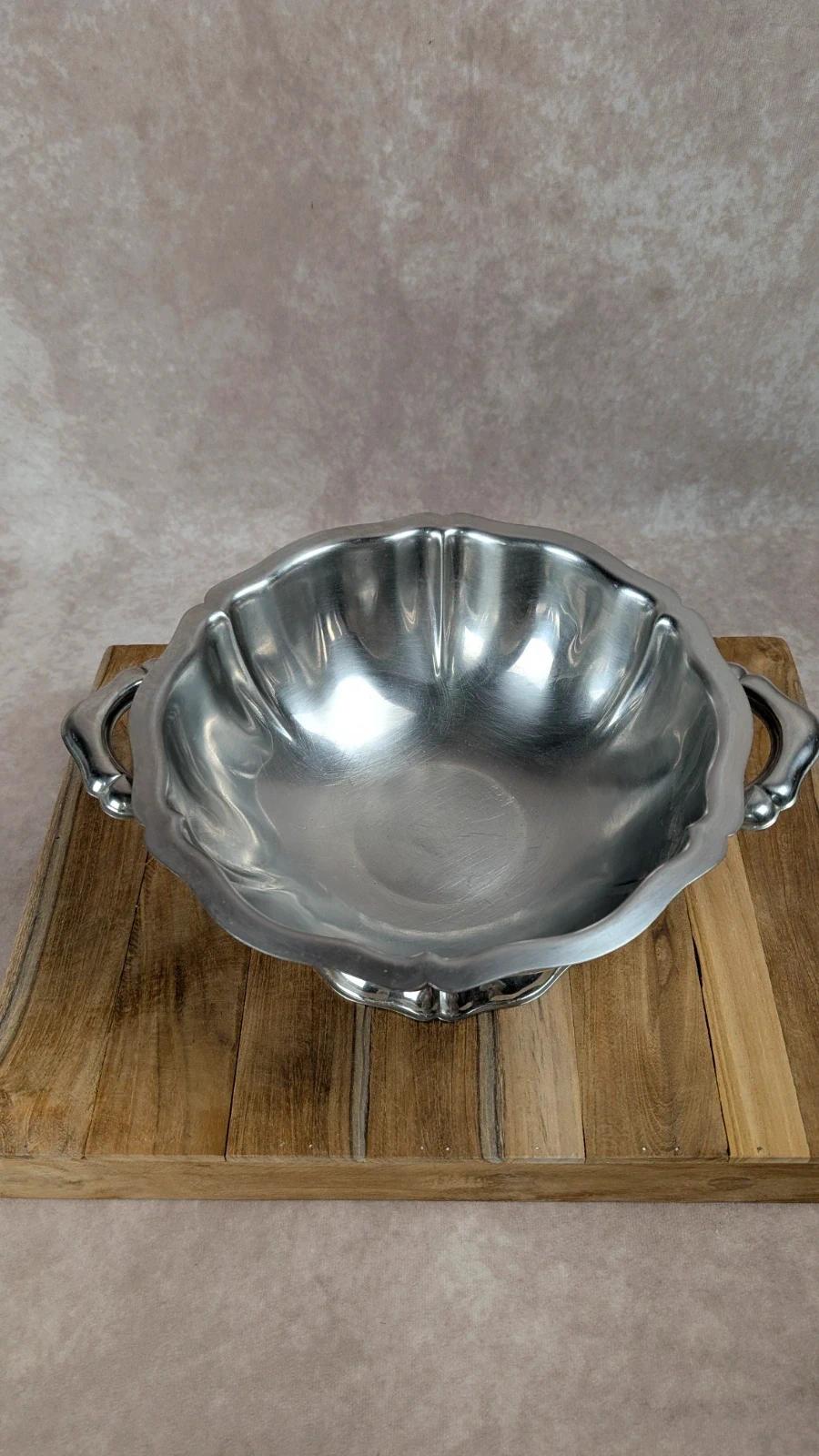 Coupe ancienne en métal argenté à anses – style baroque chic