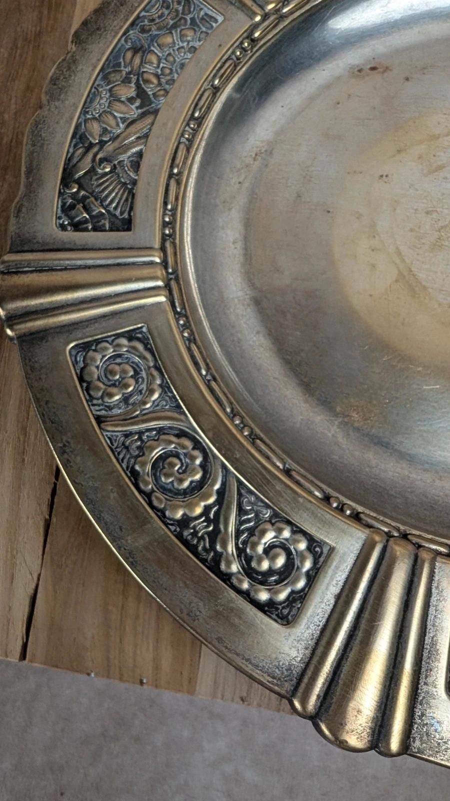 Coupe / plat sur pied Art Déco en métal argenté – 1930