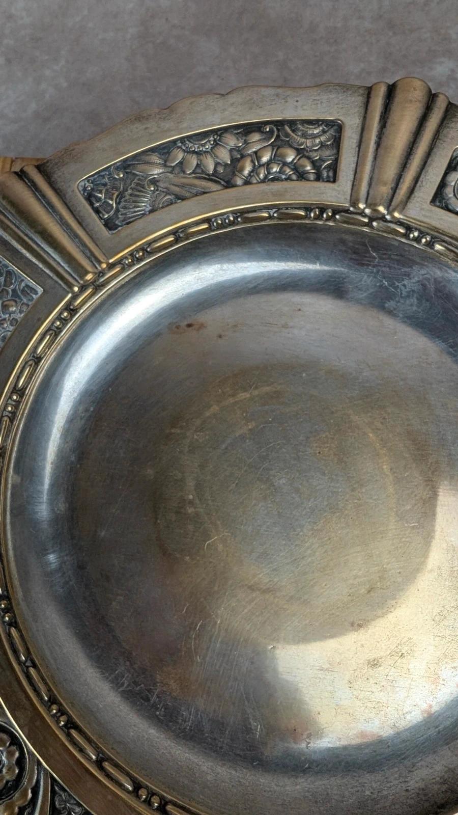 Coupe / plat sur pied Art Déco en métal argenté – 1930