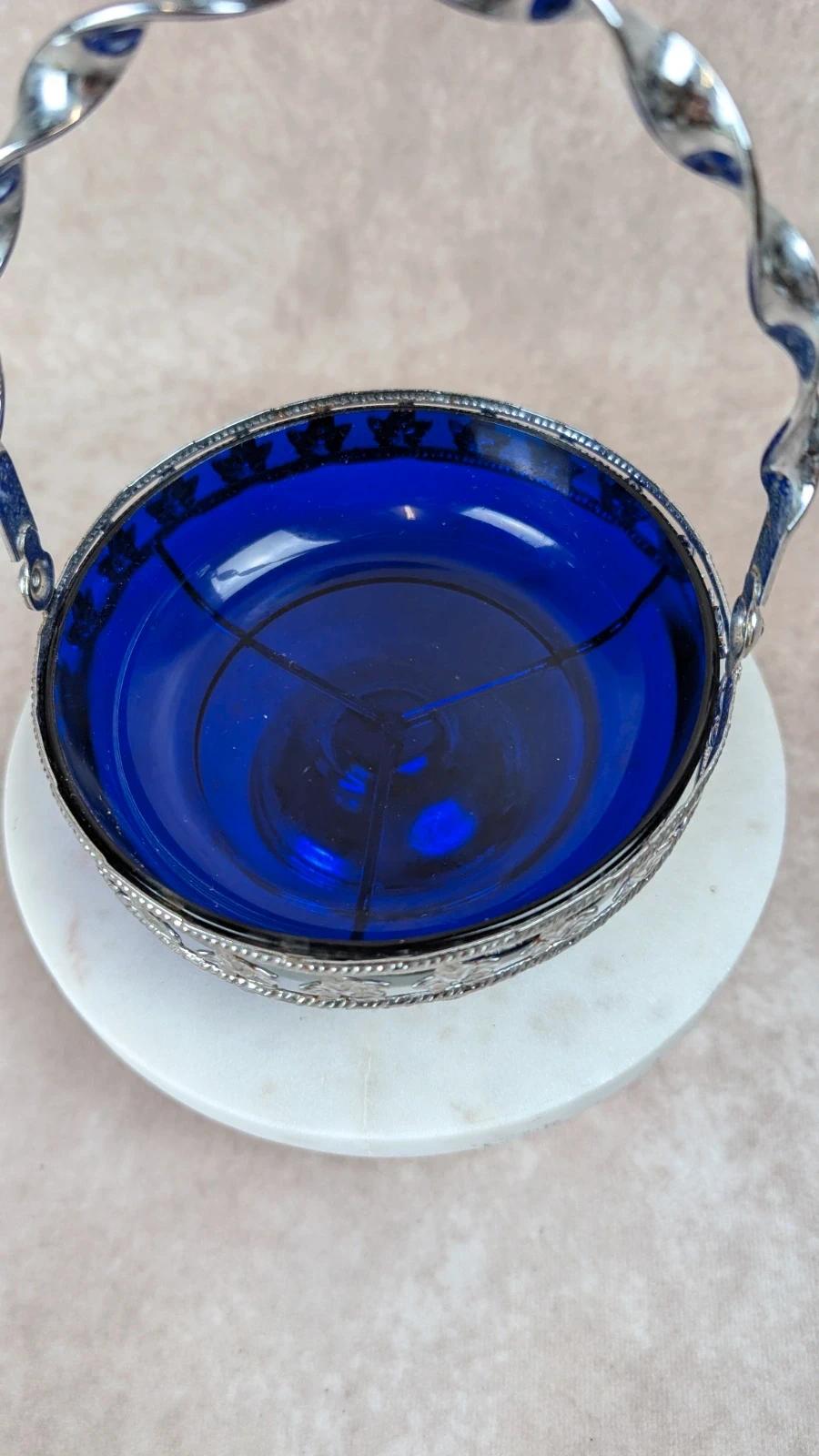 Coupelle vintage en verre bleu cobalt et métal argenté