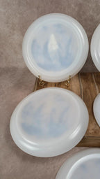Charmant lot de 5 assiettes Arcopal décor “bateaux” bleu
